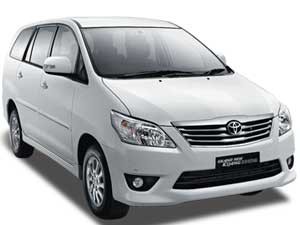 toyota-kijang-innova-rental-car-with-driver-in-bali-auto-car-rental